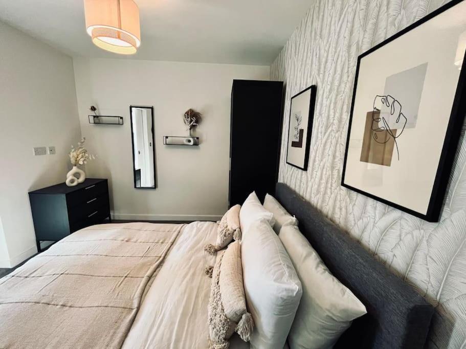 Stunning One Bedroom Apartment In Old Trafford Manchester Exterior photo